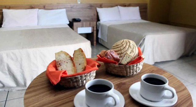 Четырёхместный люкс Hotel Universo