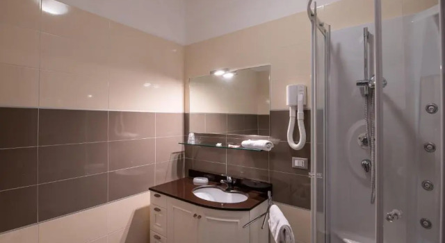Номер Economy Hotel Mondial