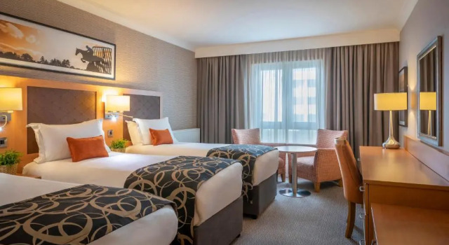 Трёхместный номер Deluxe Clayton Hotel Leopardstown