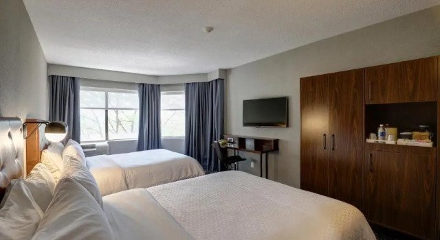 Номер Comfort Four Points by Sheraton St. Catharines Niagara Suites