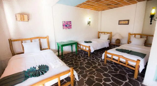 Номер Standard Eco Hotel Uxlabil Atitlan