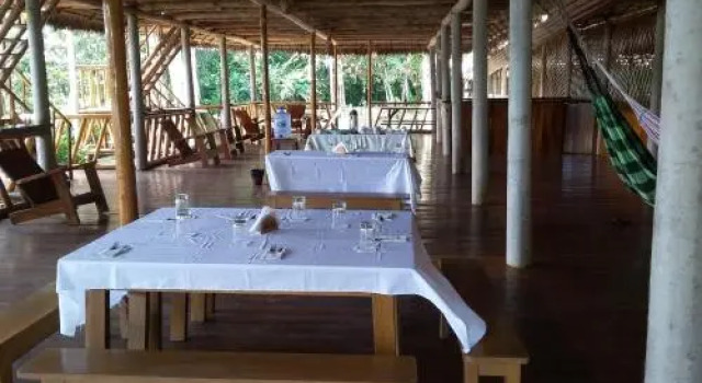 Tres Chimbadas Lake Lodge, Book Hotel La Torre Madre de Dios