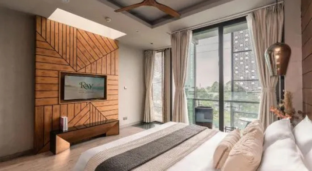Interior Villa 7BR with GYM by Raymond