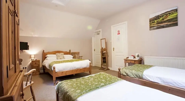 Двухместный семейный номер Standard The Ladybower Inn