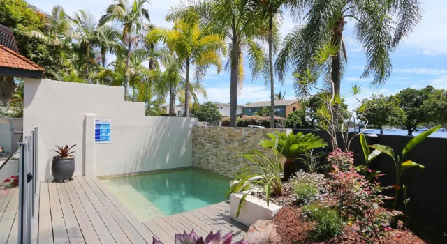 Вилла Superior Noosa Boutique Apartments & Elkhorn Villas