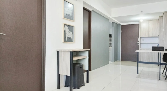 Nice And Modern 2Br At Royal Makassar Apartment, Prenota Appartamento Makassar 