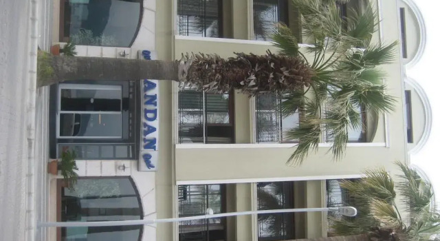 Candan Beach Hotel, Забронировать Отель Мармарис Мармарис, рядом с Замок Мармарис