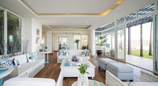 Oceanfront Luxury 10BR Villa, Забронировать Вилла Коттеджи Кабарет, Коттедж