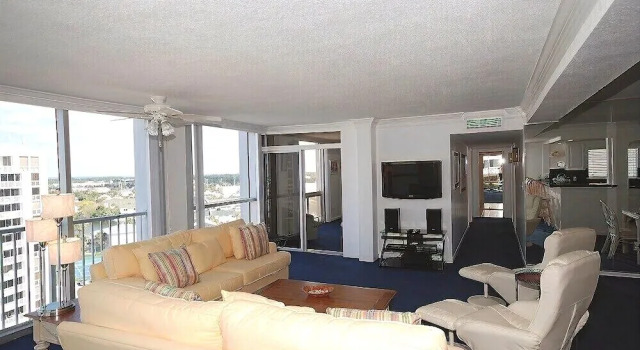 Shoreline 1116 Condo by RedAwning, Varaa Hotelli Hotellit Emerald Coast uima-altaalla, Uima-allas