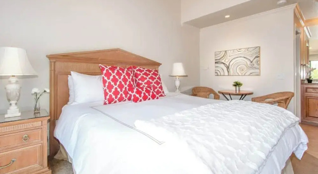 Charming Napa Retreat Walk to Wineries & Dining, Забронировать Апарт-отель Отели Напа 3 звезды, рядом с Silverado Resort - North and South Courses, 3*