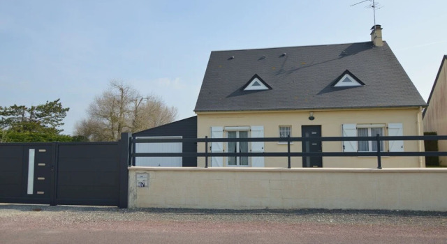 Charming Holiday Home In Denneville With Garden, Boek Hotel Port-Bail-sur-Mer Normandy