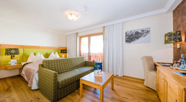 Двухместный номер Standard с балконом Hotel Salzburger Hof Zauchensee
