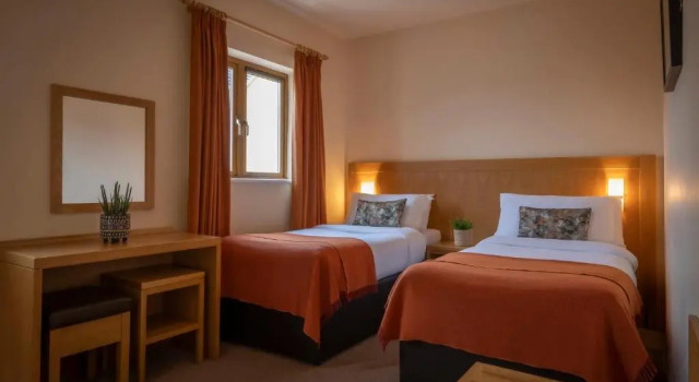 Апартаменты с 3 комнатами Clifden Station House Hotel