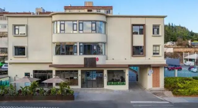 QY Qiye · Retreat Homestay (Anning Wuyue Plaza)