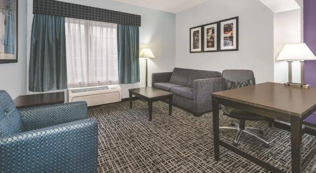 Двухместный номер Deluxe Executive Spark by Hilton San Antonio Dominion