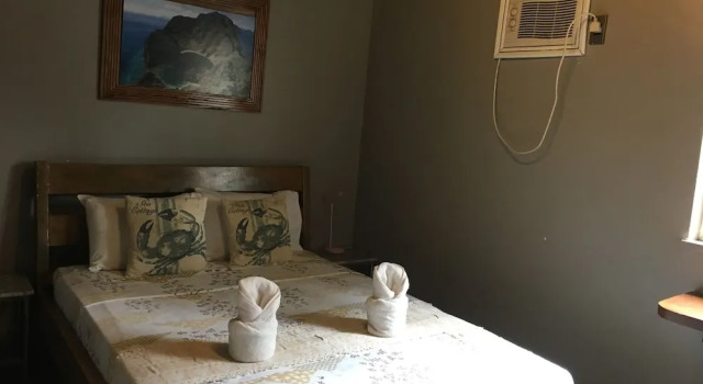 Ina HomeStay, Rezerwuj Hotel Hotele w Coron Town Proper z parkingiem, Parking
