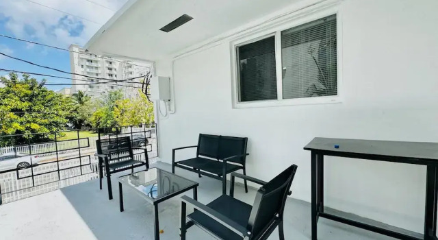 Апартаменты Miami Magic Cozy 2-bedroom Getaway in the City
