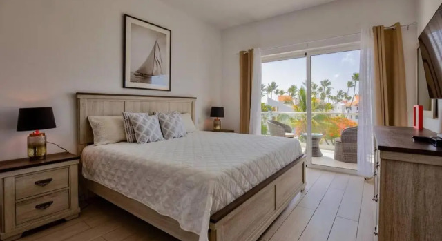 New 1 Bedroom with Beach access & Pool - NB302, Prenota Hotel Hotel a Punta Cana con piscina, Piscina
