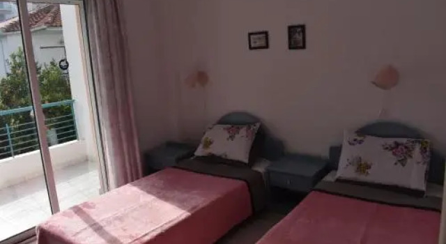 Niki Apartments