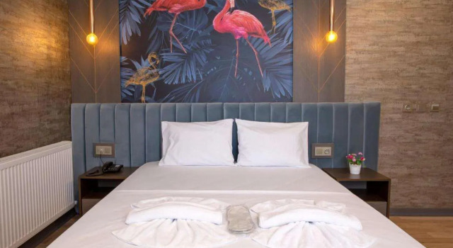 La Vie Suit Hotel
