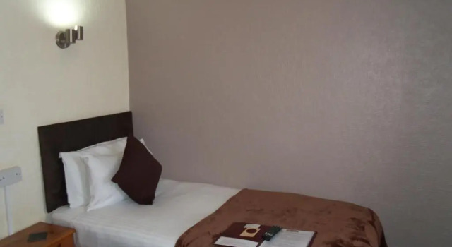 Номер Standard Novello Blackpool