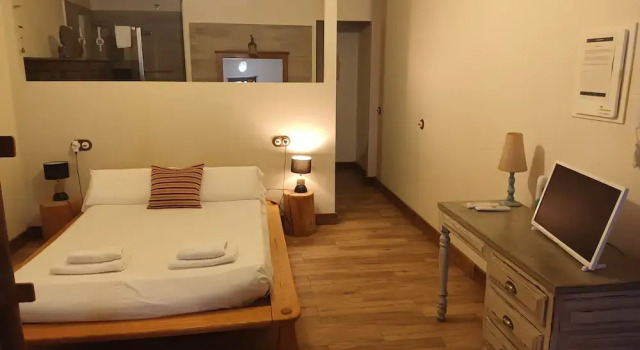 Студия Classic VentallóLEscala. WiFi. Rooftop w stunning views