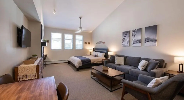 Sixth Floor Studio with Village and Mountain View - Fraser Crossing/Founders Pointe Premium-Rated 4669, Забронировать Апартаменты/квартира Винтер Парк Winter Park - Fraser, рядом с Лыжный подъёмник Iron Horse