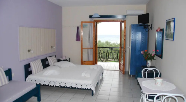 Студия Standard Kavos Psarou Studios & Apartments