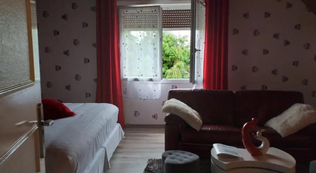 Chambre du Jardin Fleuri, Rezervasyon Otel Saint-Aubin-Les-Elbeuf 