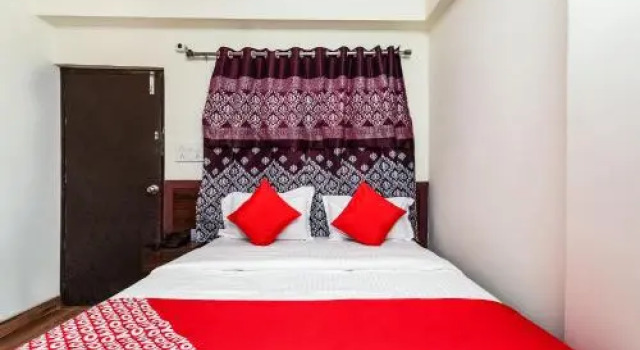 OYO 24414 Hotel Naidu Grand