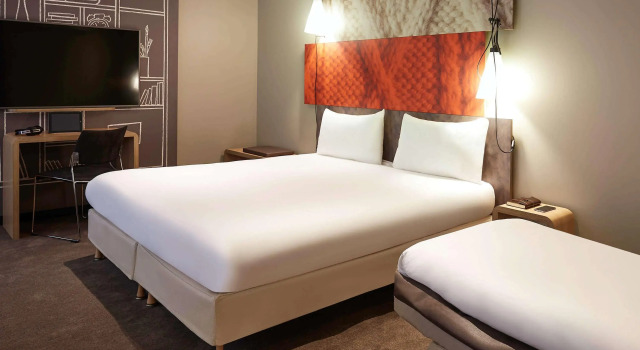 Ibis Paris Canal Saint Martin