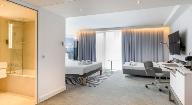 Полулюкс Novotel Wien Hauptbahnhof