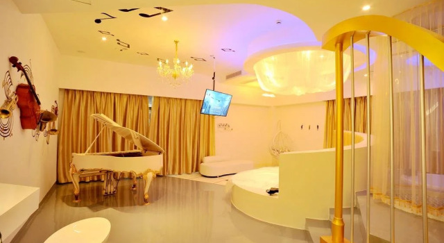Jiaxing Yilian City Art Hotel
