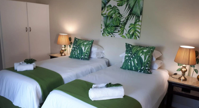 Stroke-One-Inn, Забронировать Отель Отели Durban South Coast с бассейном, Бассейн