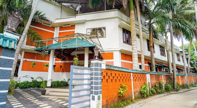 Fabhotel Star Inn Plus - Nr Kovalam Beach, Забронировать Отель Отели штата Кералы с завтраком, Завтраки
