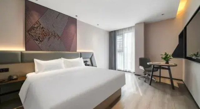 Люкс Business IU Hotel