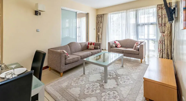 Апартаменты c 1 комнатой с балконом Lenana Suites