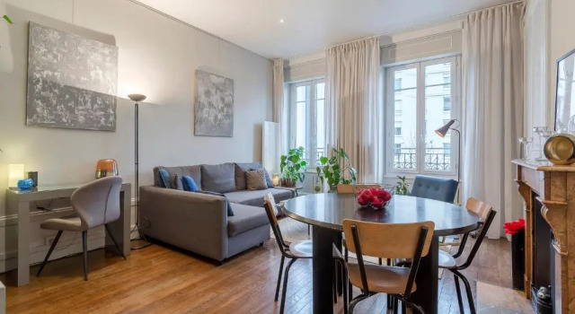 Suite Tolstoï - Superbe Appartement calme et lumineux, Забронировать Апартаменты/квартира Отели в центре Вийёрбан, в центре
