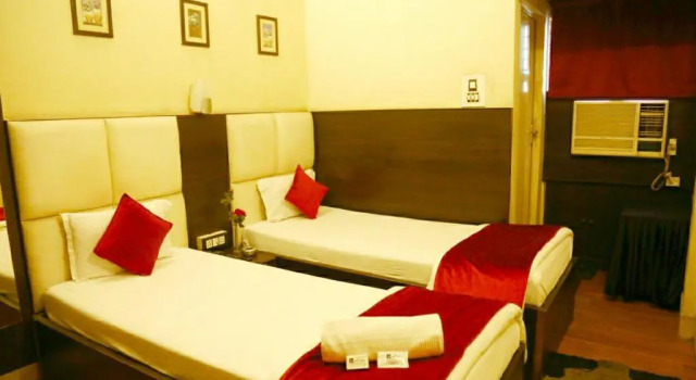 Номер Deluxe Hotel Holideiinn