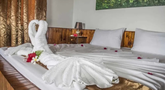 Les Elles Guesthouse Self Catering, Book Hotel Hotels in Mahe with Parking, Parking
