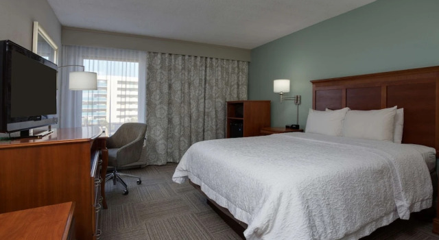 Номер Accessible Hampton Inn Harbourgate