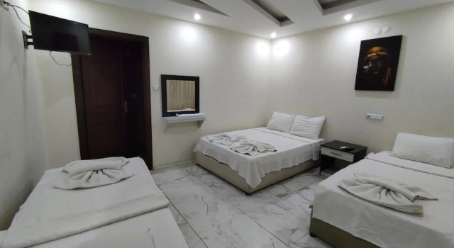 Ozturk Hotel
