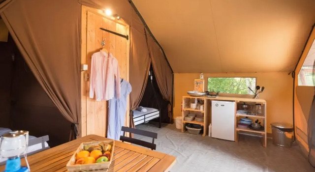 Тент Huttopia Bourg St Maurice