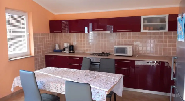Семейные апартаменты с 2 комнатами с видом на внутренний двор Family Apartment Nelly