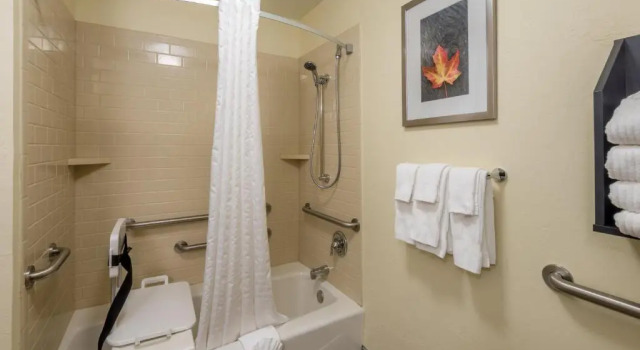 Двухместный люкс c 1 комнатой Candlewood Suites Del City by IHG