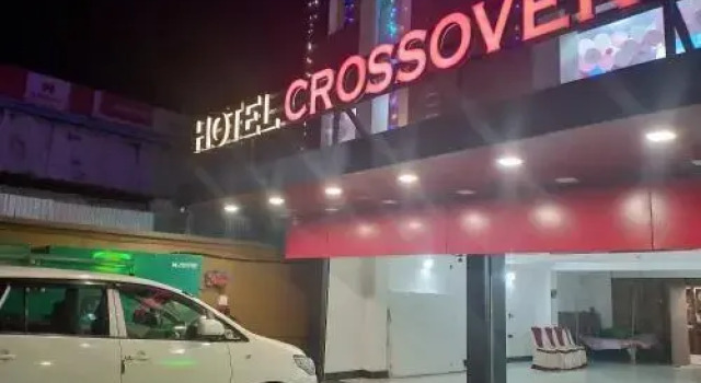 Hotel Crossover, Prenota Hotel Siliguri West Bengal