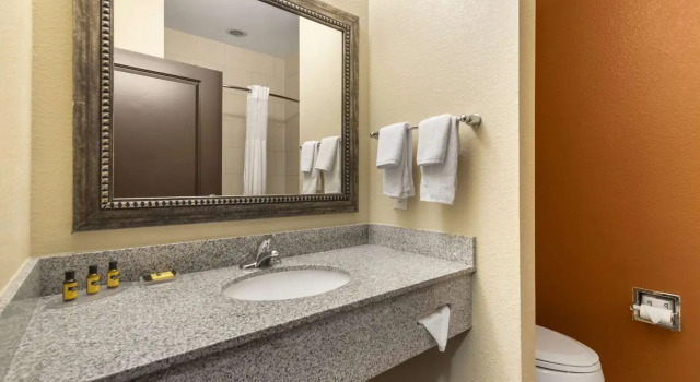 Suite doble Bestwestern Plus Luling Inn