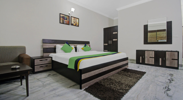 Номер Standard Treebo Maharaja Residency Family Hotel