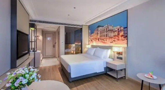 Vienna International Hotel (Yingshan Taihe Xintiandi Branch), Varaa Hotelli Hotellit Sichuan pysäköinnillä, Pysäköinti