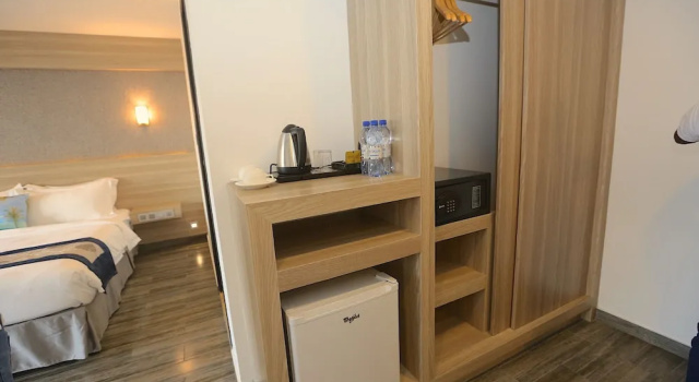 Четырёхместный номер Deluxe Kaani Grand Seaview